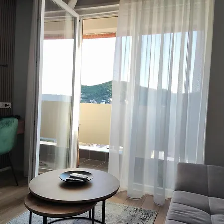 Apartament Golden View