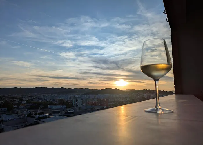 Golden View Апартаменты *