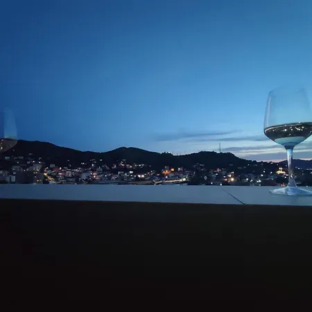 Golden View 地拉那