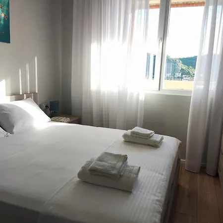 公寓 Golden View 地拉那