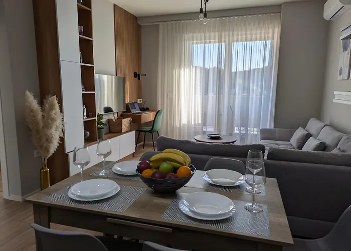 Golden View Apartment Tirana